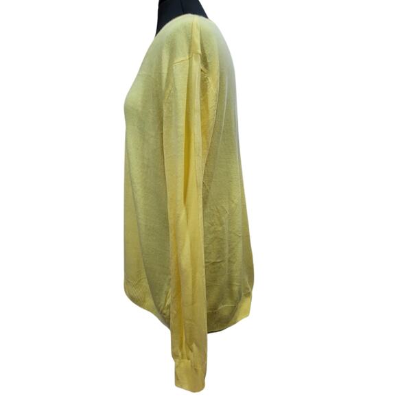 Yellow Lightweight V Neck Sweater Size XL - Picture 5 of 5